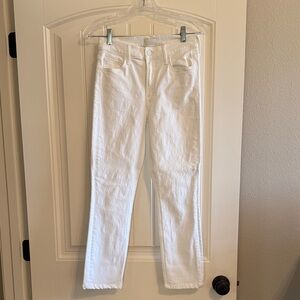 MOTHER “Mid Rise Dazzler”Ankle Straight Leg Jean
Color: Fairest of Them All